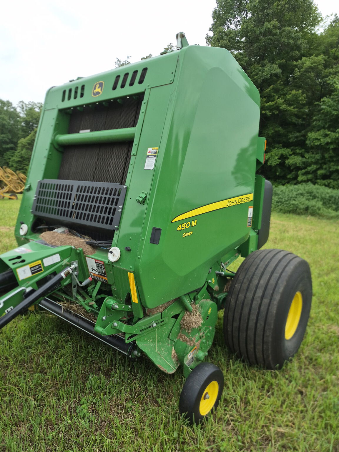 2022 John Deere 450M Image 2