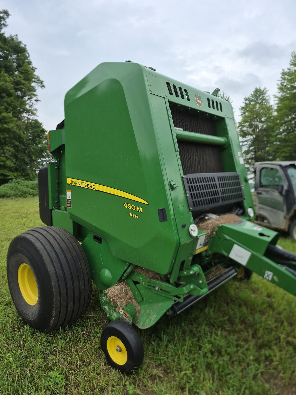 2022 John Deere 450M Image 1