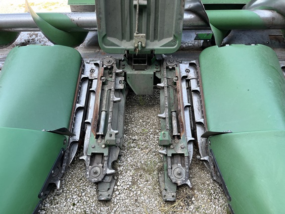 2008 John Deere 608C - Photo16