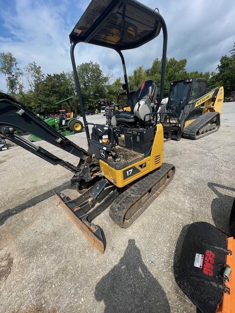 2023 John Deere 17 P Image 4