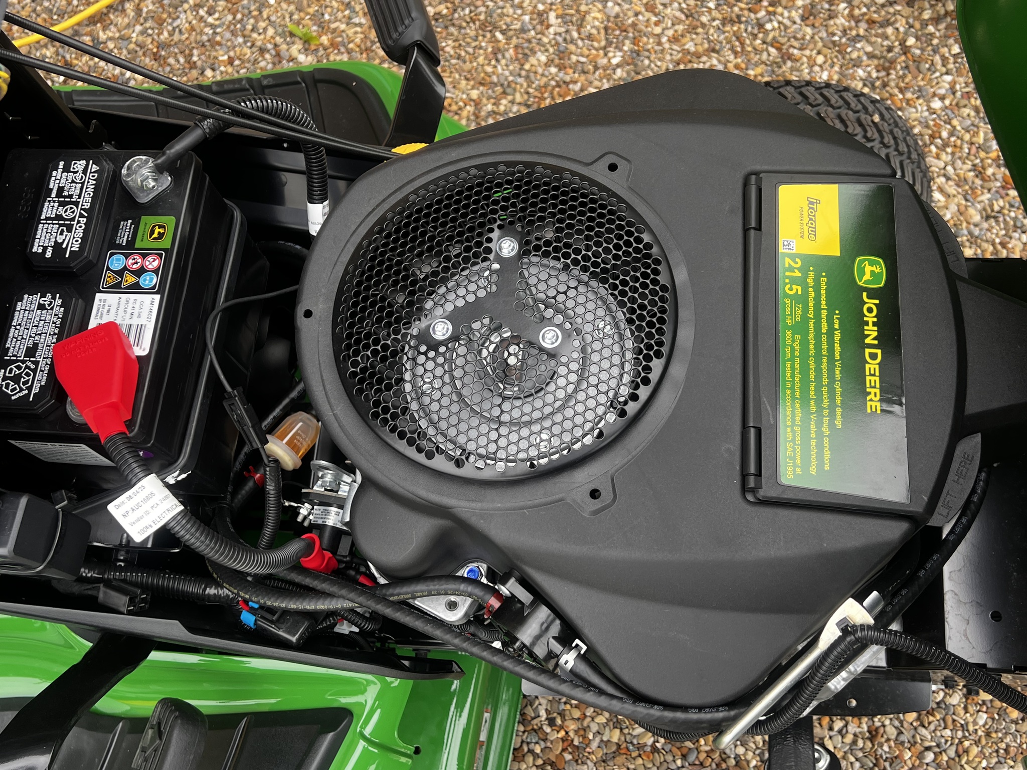 2025 John Deere X350 Image 3