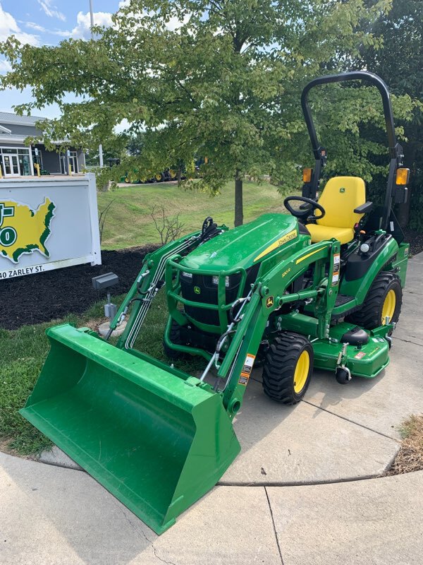 2025 John Deere 1025R Image 3