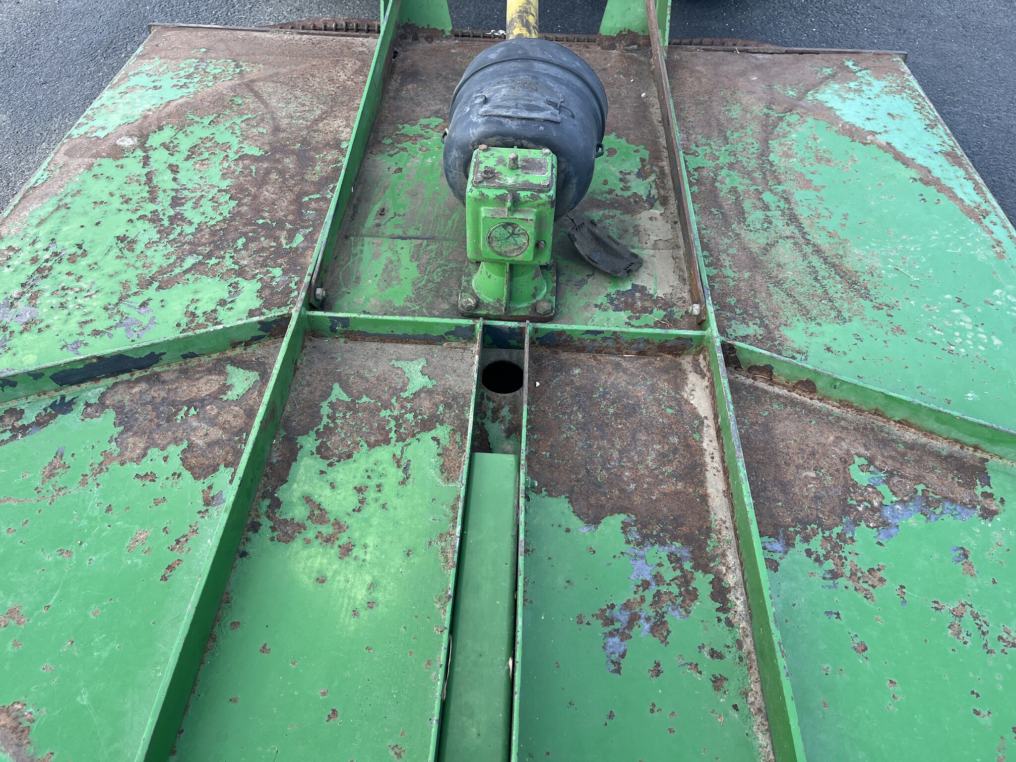 2000 John Deere 613 Image 5