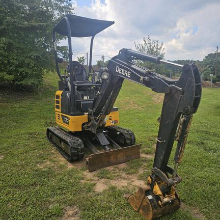 2021 John Deere 17G