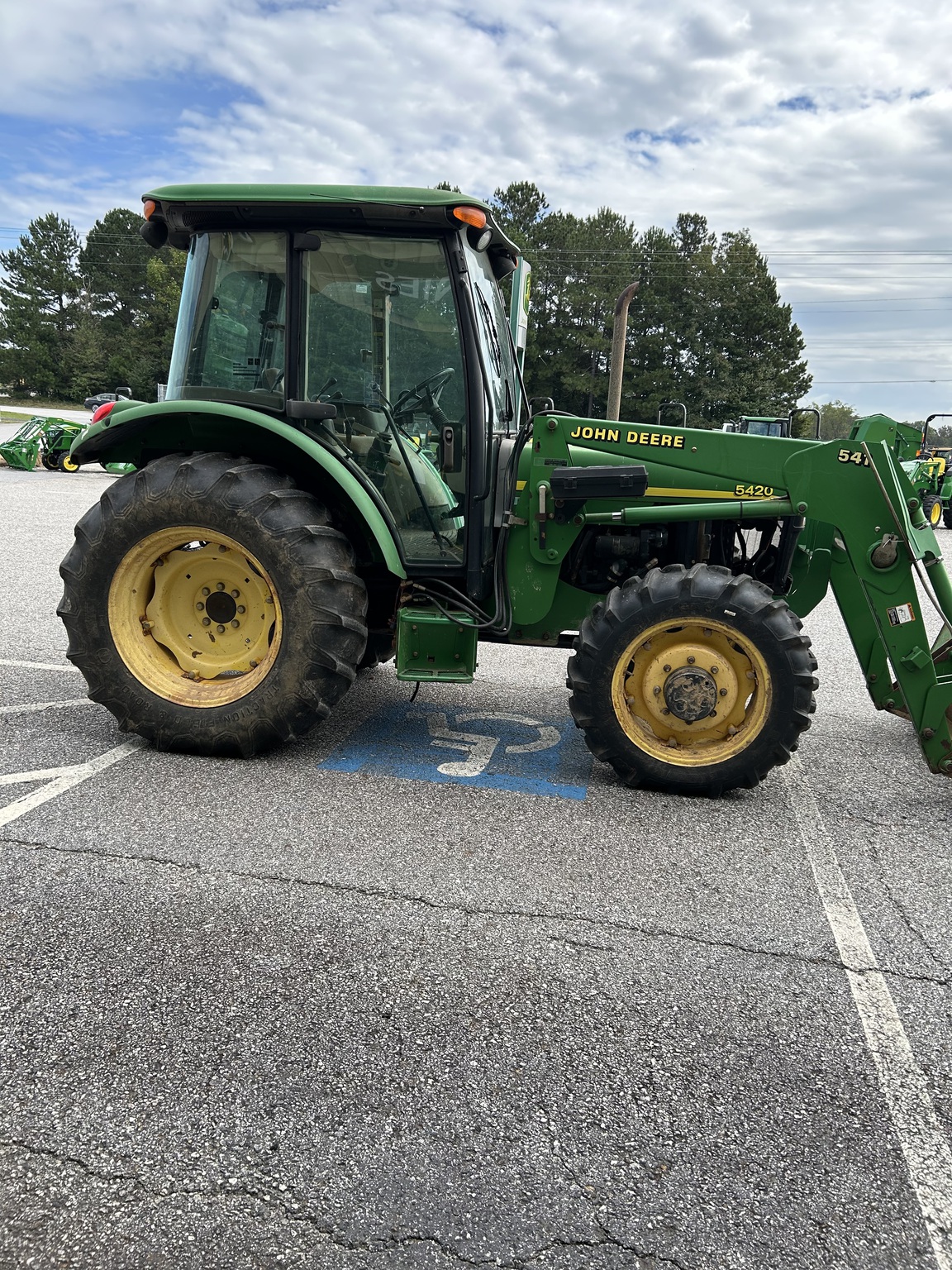2004 John Deere 5420 Image 3