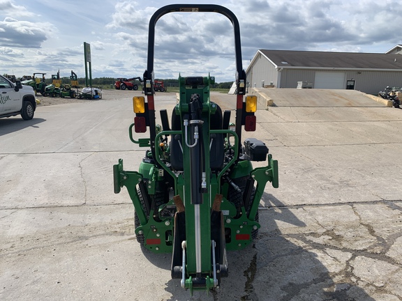 Photo of 2022 John Deere 1025R
