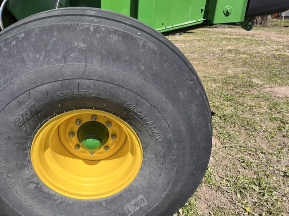 2024 John Deere 461R - Photo10