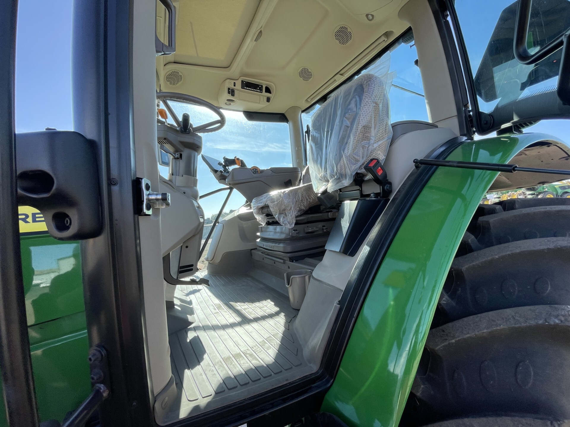 2025 John Deere 6R 120 Image 21