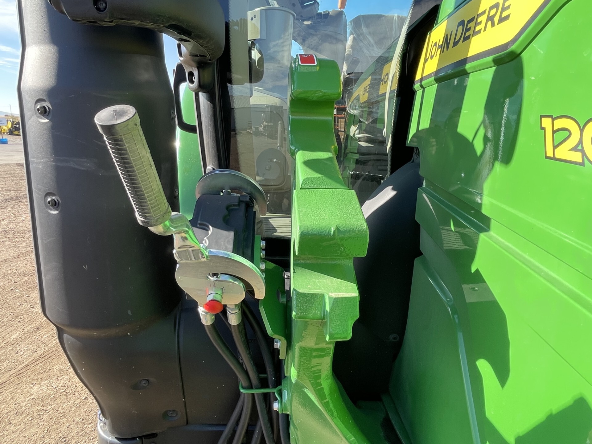 2025 John Deere 6R 120 Image 18
