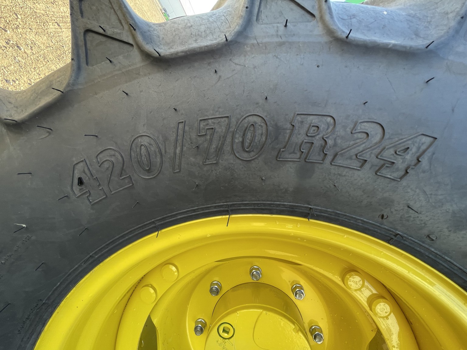 2025 John Deere 6R 120 Image 11