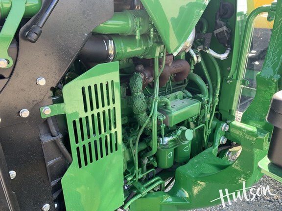 Photo of 2024 John Deere 5067E