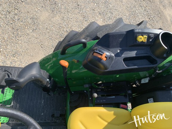 Photo of 2024 John Deere 5067E