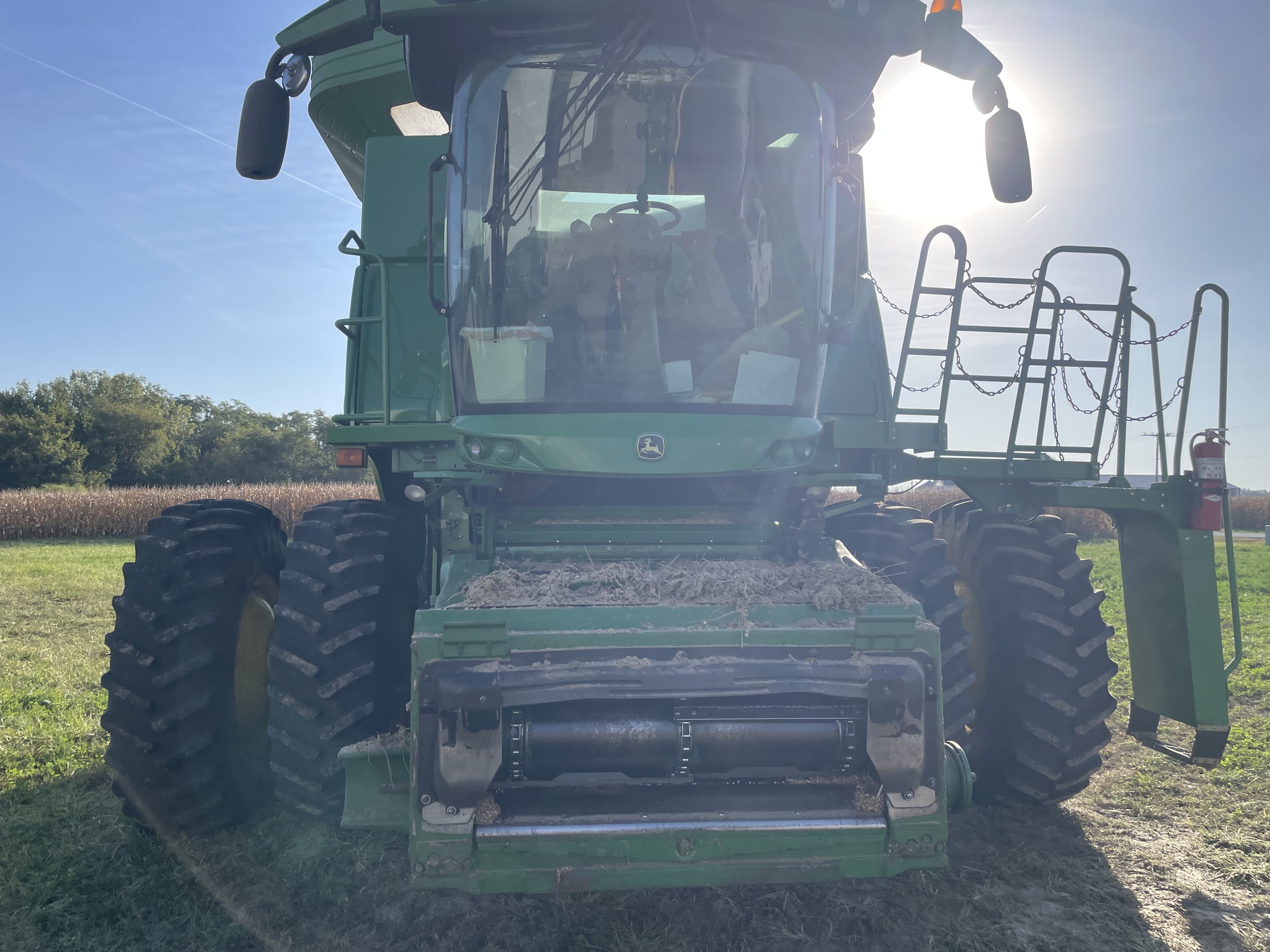  2012 John Deere S660 at Heritage Tractor in Geneseo, IL