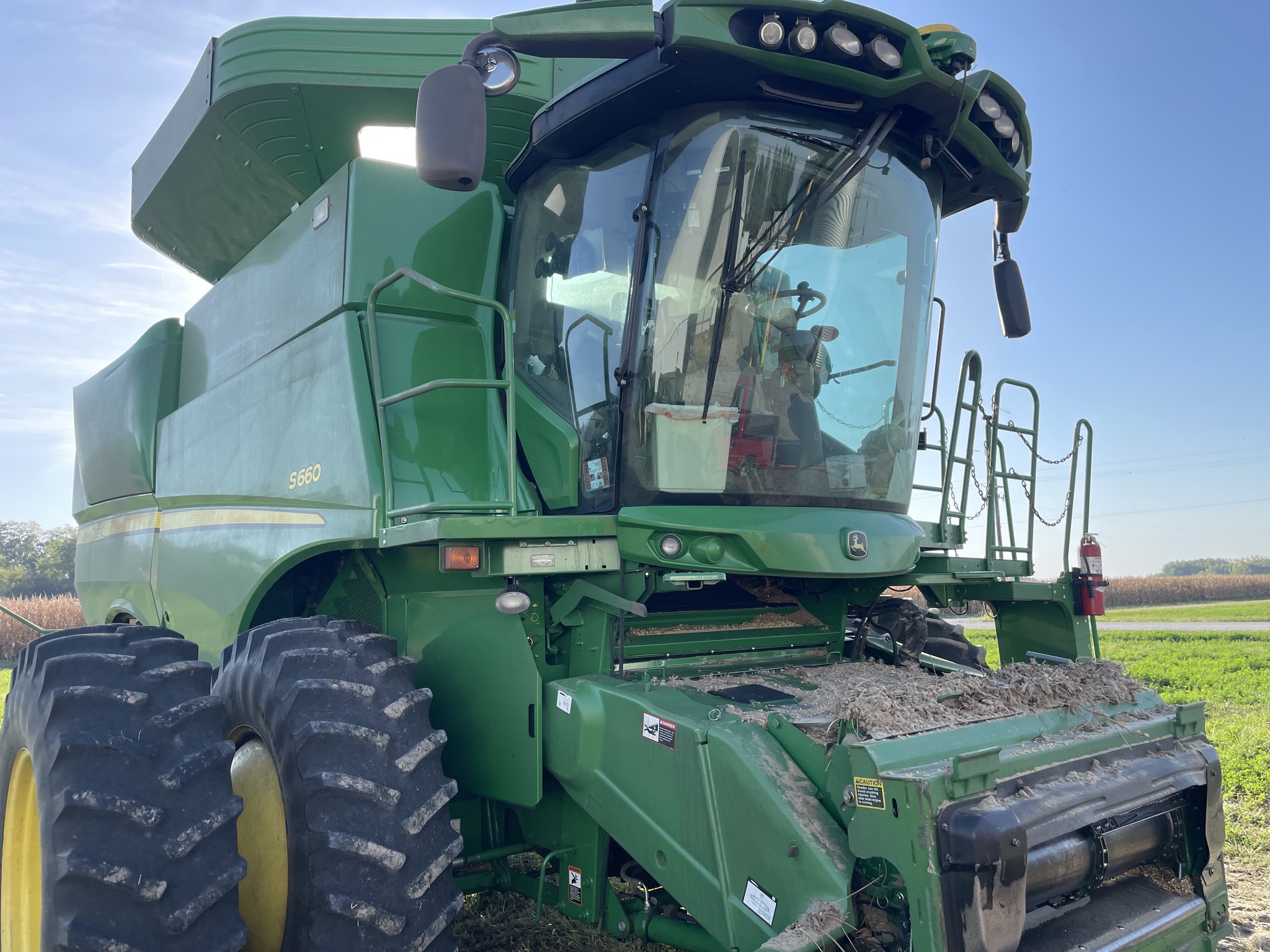  2012 John Deere S660 at Heritage Tractor in Geneseo, IL