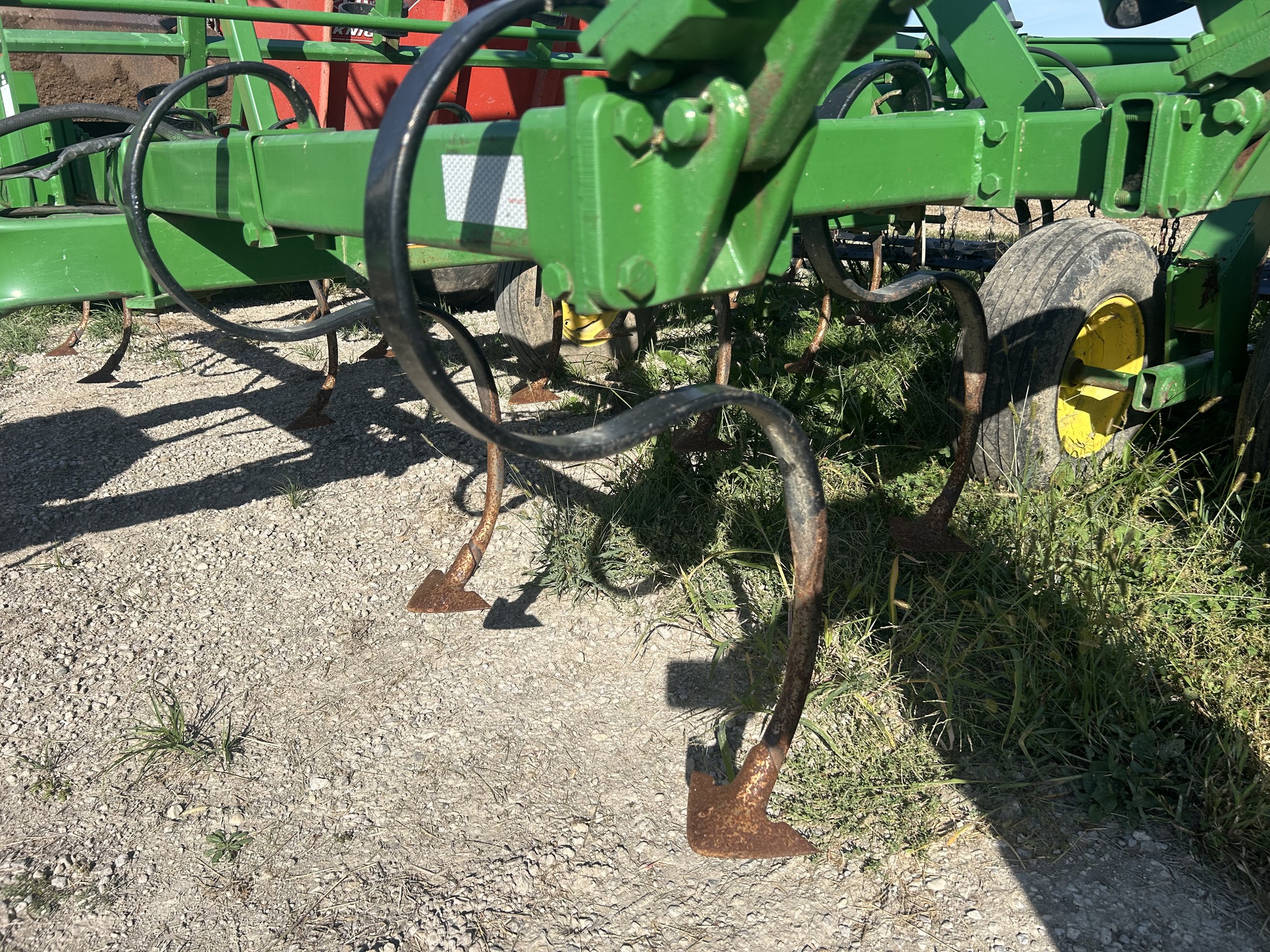 1997 John Deere 980 Image 13