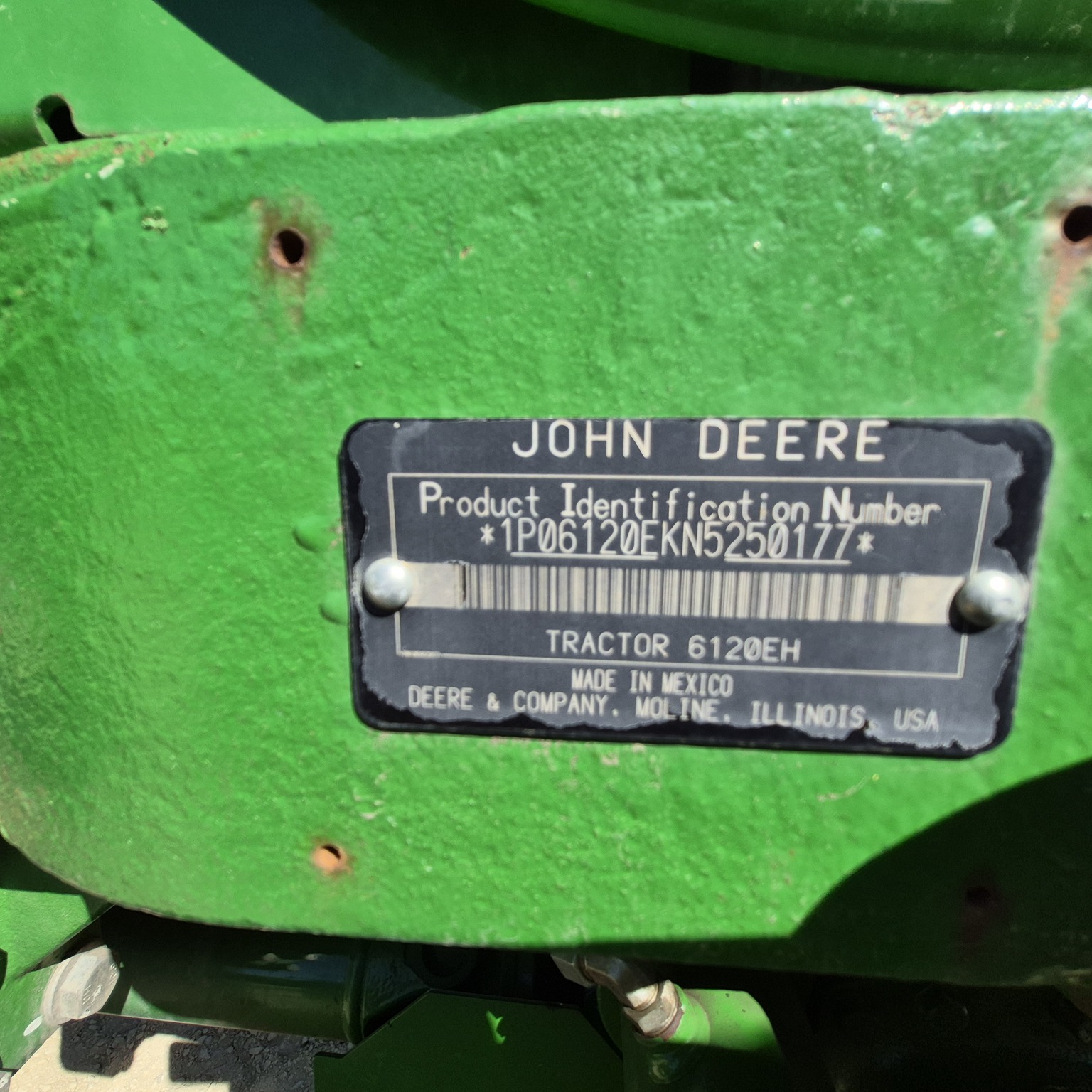 2022 John Deere 6120E Image 14