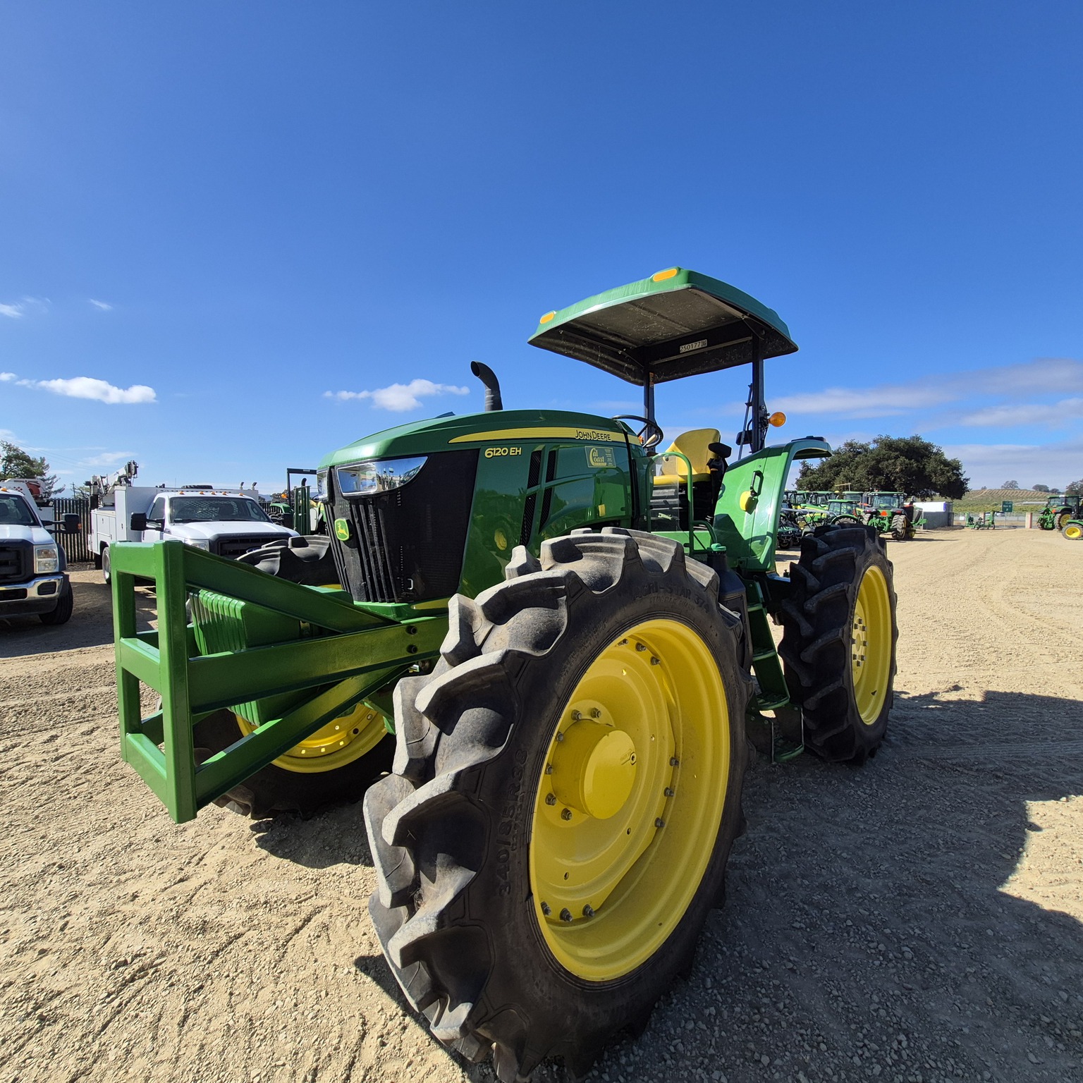 2022 John Deere 6120E Image 1