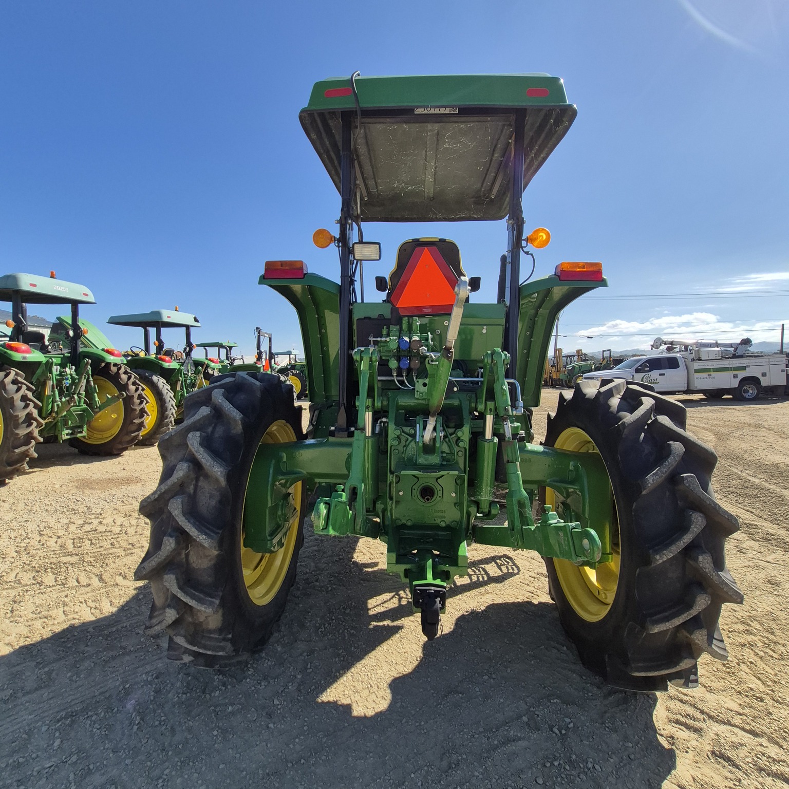 2022 John Deere 6120E Image 4