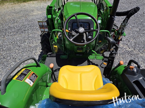 Photo of 2024 John Deere 5067E