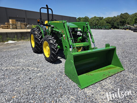 Photo of 2024 John Deere 5067E