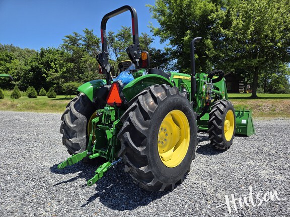 Photo of 2024 John Deere 5067E