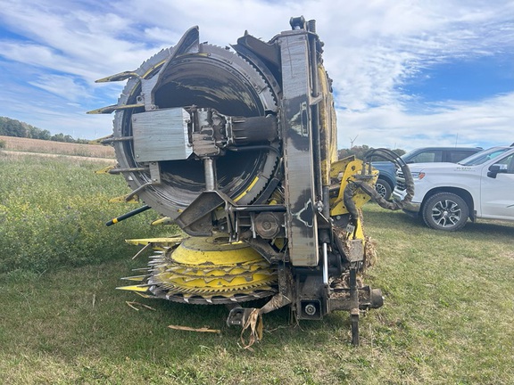 Photo of 2022 John Deere 772