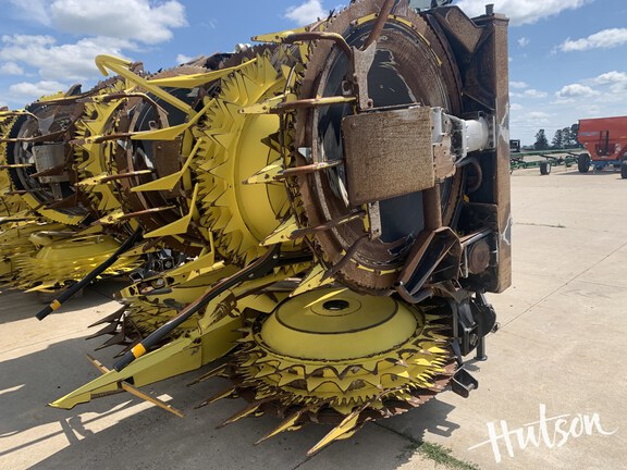 Photo of 2022 John Deere 772