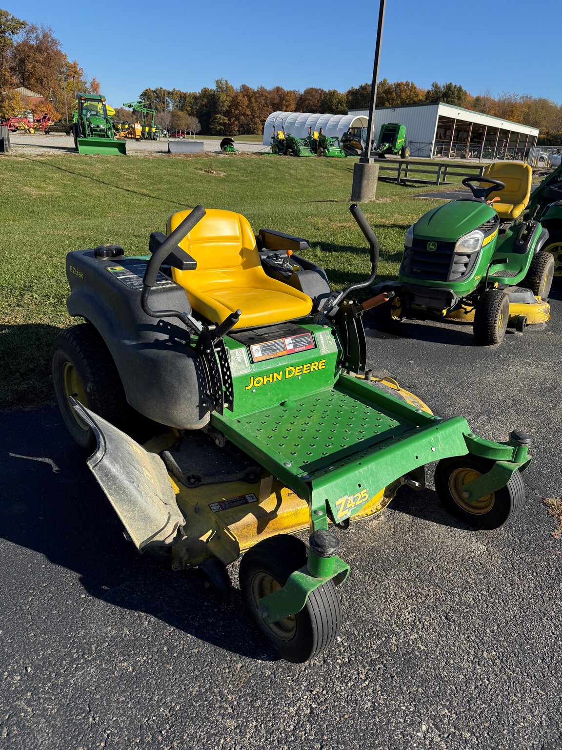 2008 John Deere Z425 Image 1