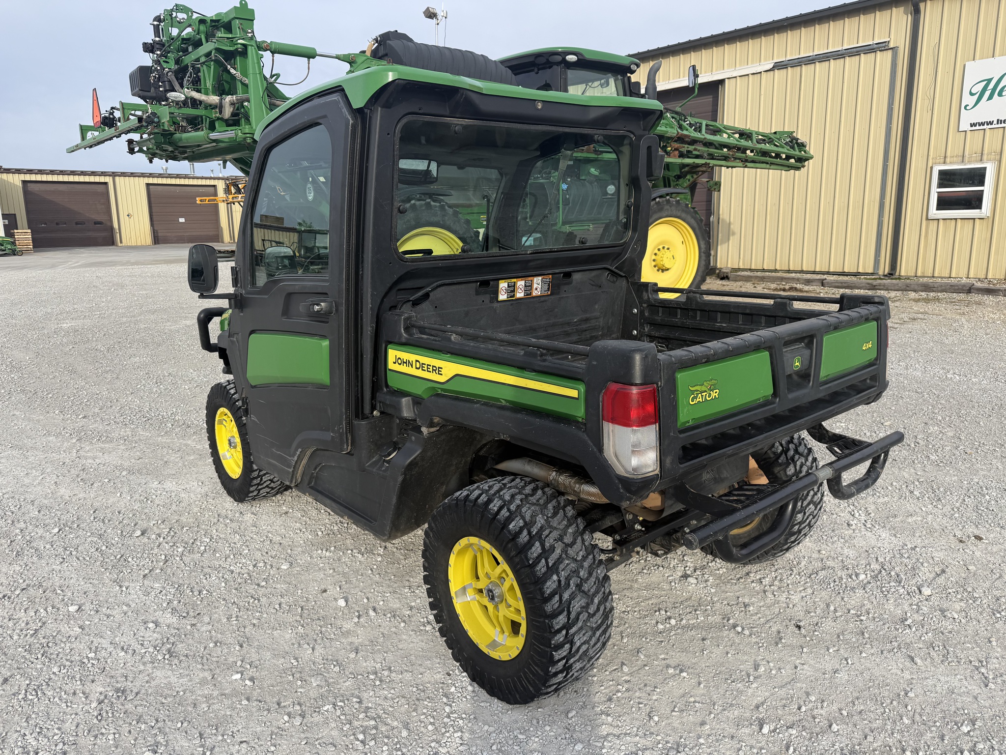  2024 John Deere XUV 835R at Heritage Tractor in Nevada, MO