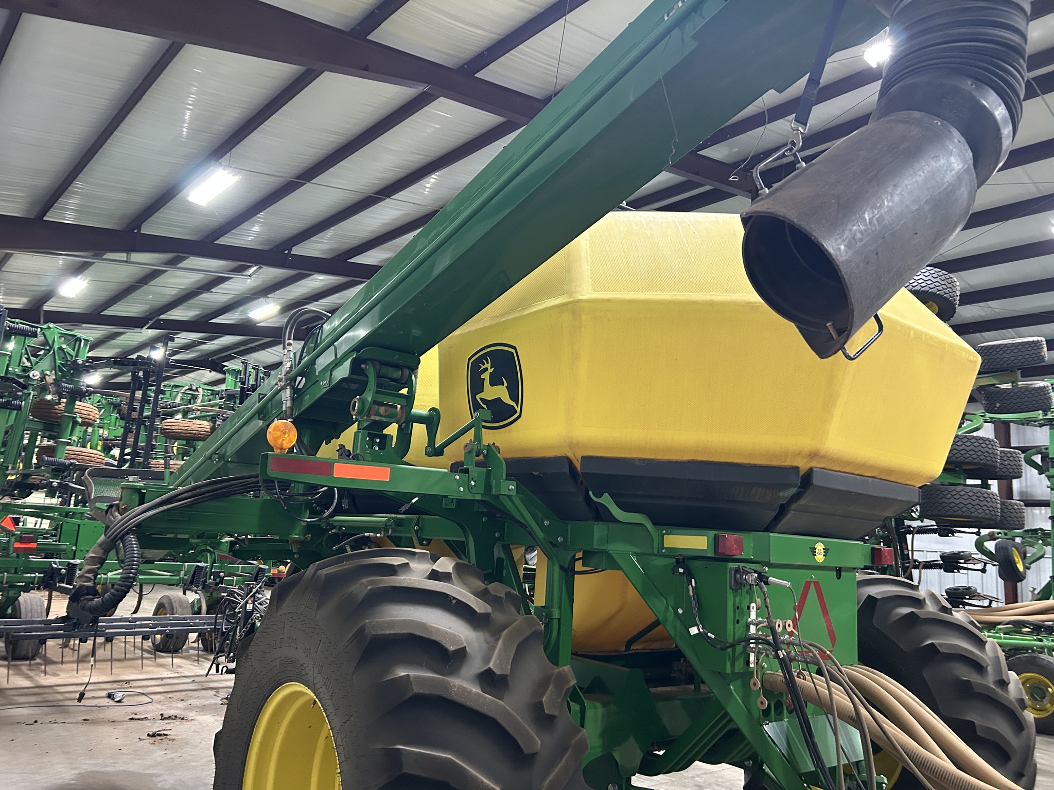 2016 John Deere 730 Image 3