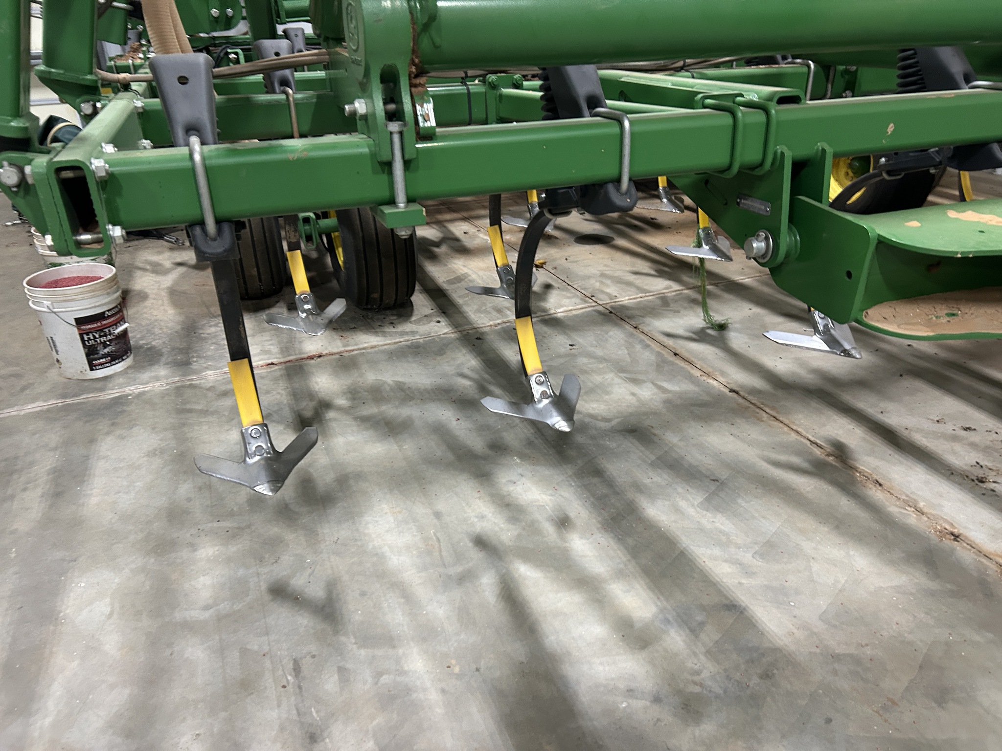 2016 John Deere 730 Image 13