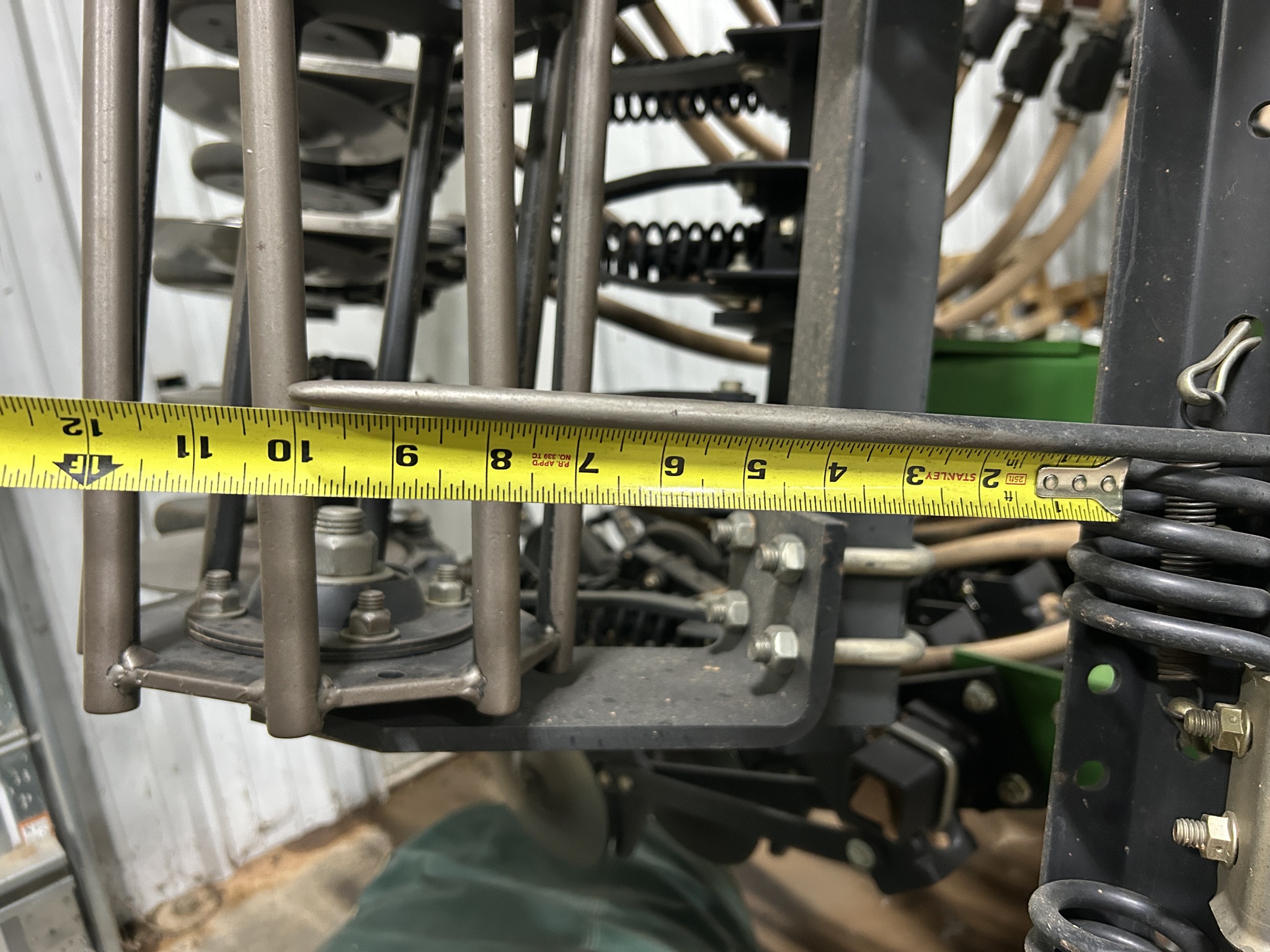 2016 John Deere 730 Image 16