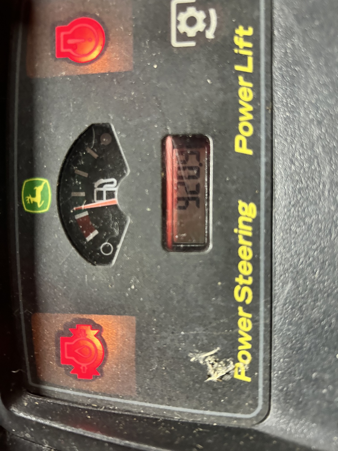 2015 John Deere X590 Image 5