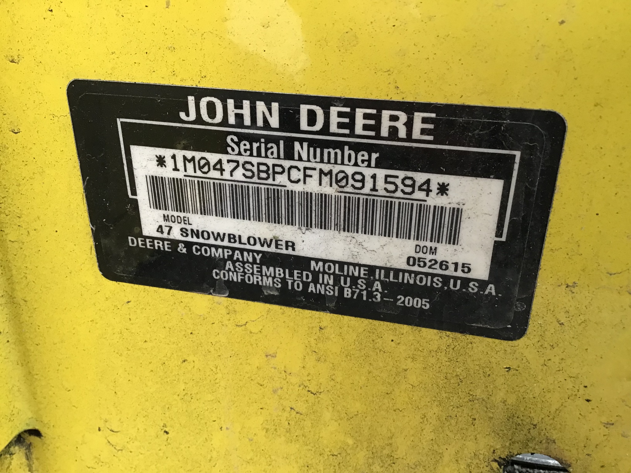 2015 John Deere X590 Image 19