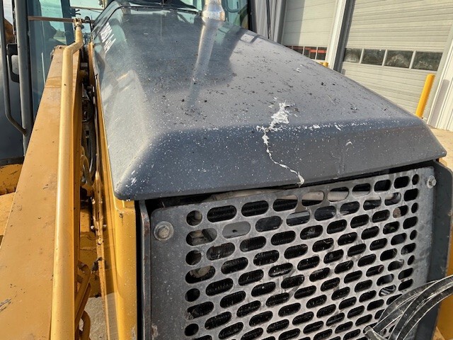 2002 John Deere 410G Image 9