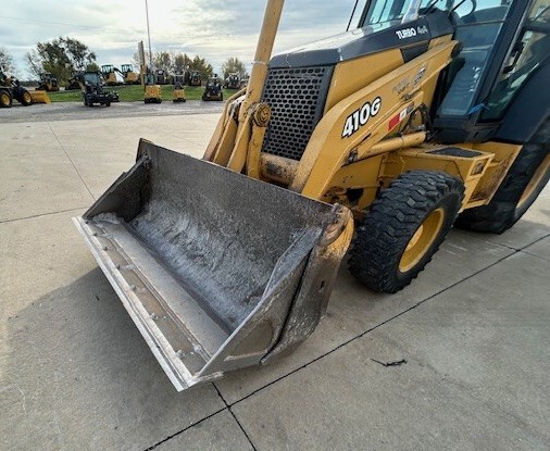 2002 John Deere 410G Image 7