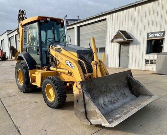 2002 John Deere 410G Image 1