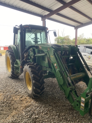 2015 John Deere 6125M Photo 7