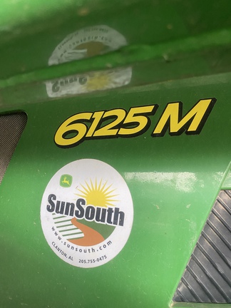 2015 John Deere 6125M Photo 13
