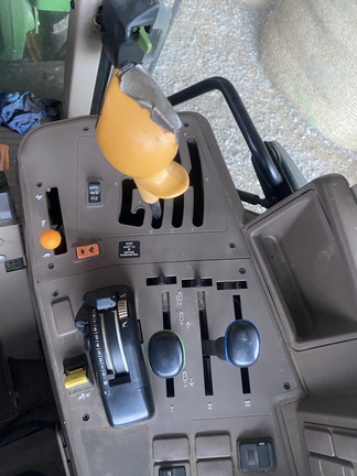 2015 John Deere 6125M Photo 11