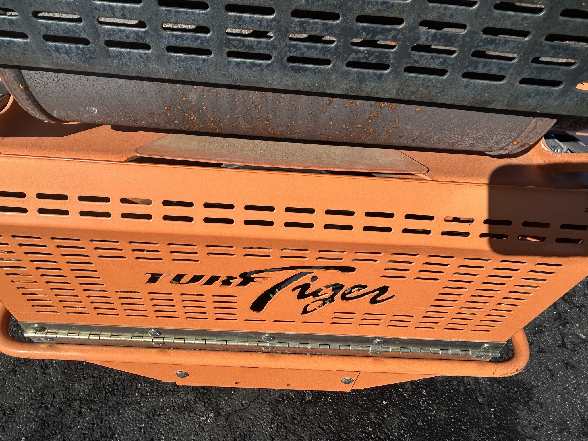 2012 Scag STT61A-27KA Image 5