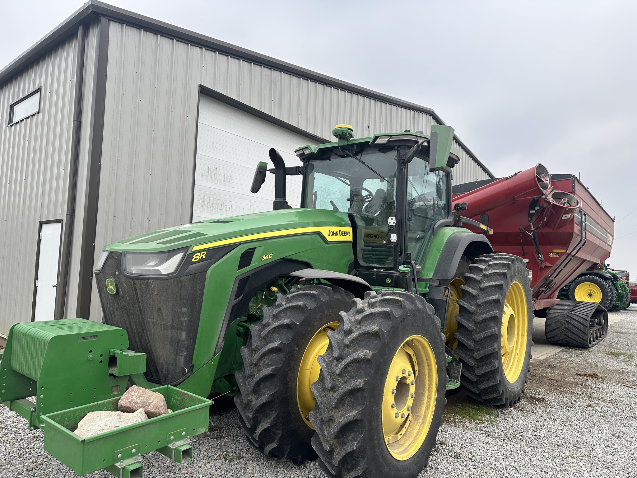 2023 John Deere 8R 340 Image 8