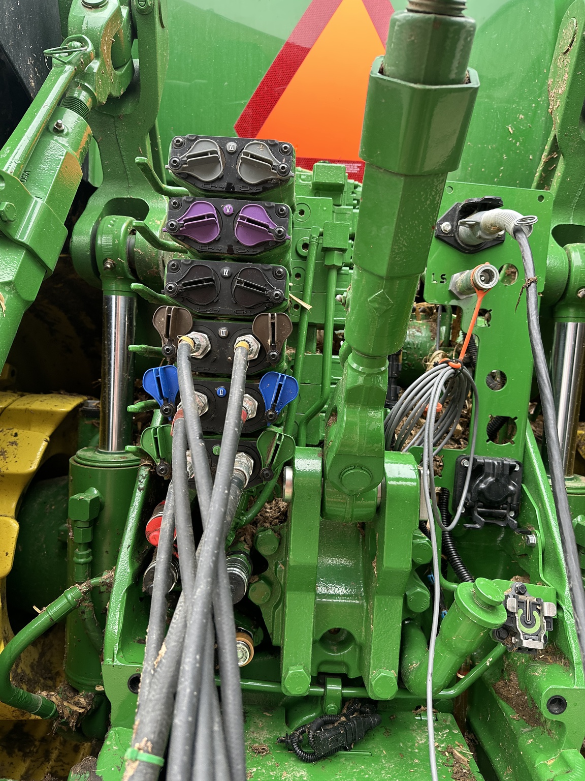 2023 John Deere 8R 340 Image 12