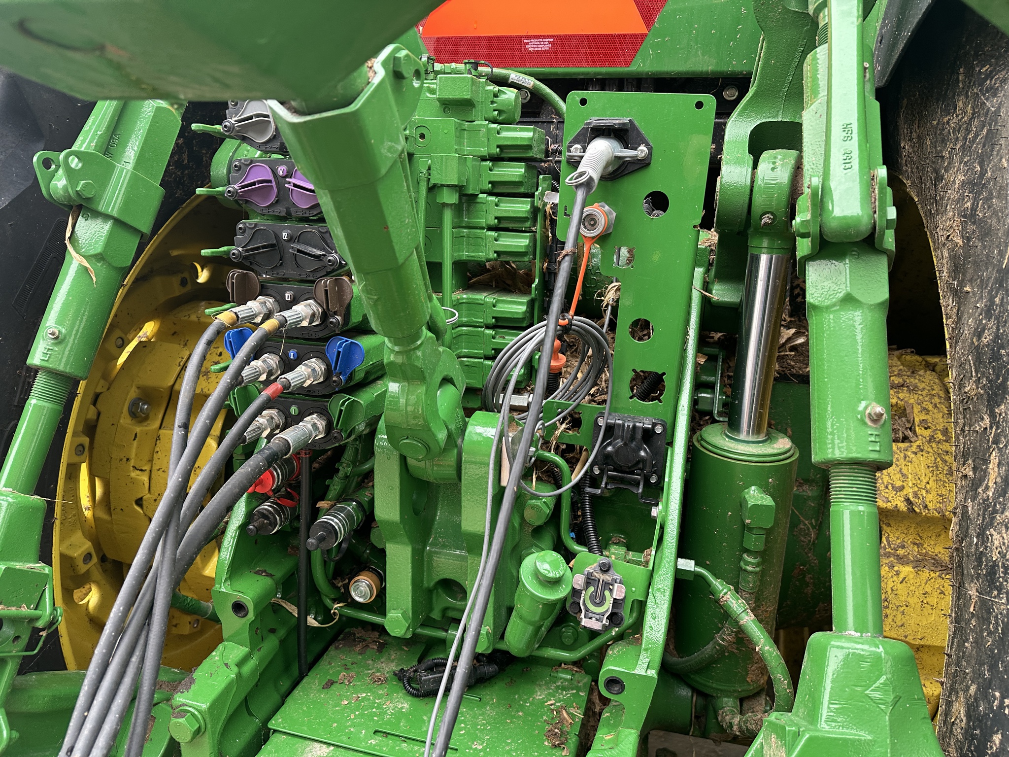 2023 John Deere 8R 340 Image 13