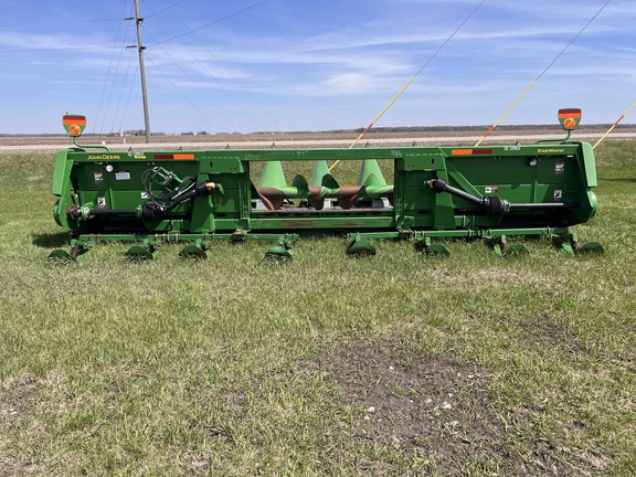 2009 John Deere 608C - Photo6