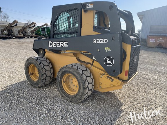 Photo of 2011 John Deere 332D