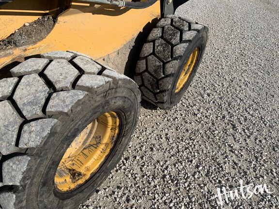 Photo of 2011 John Deere 332D