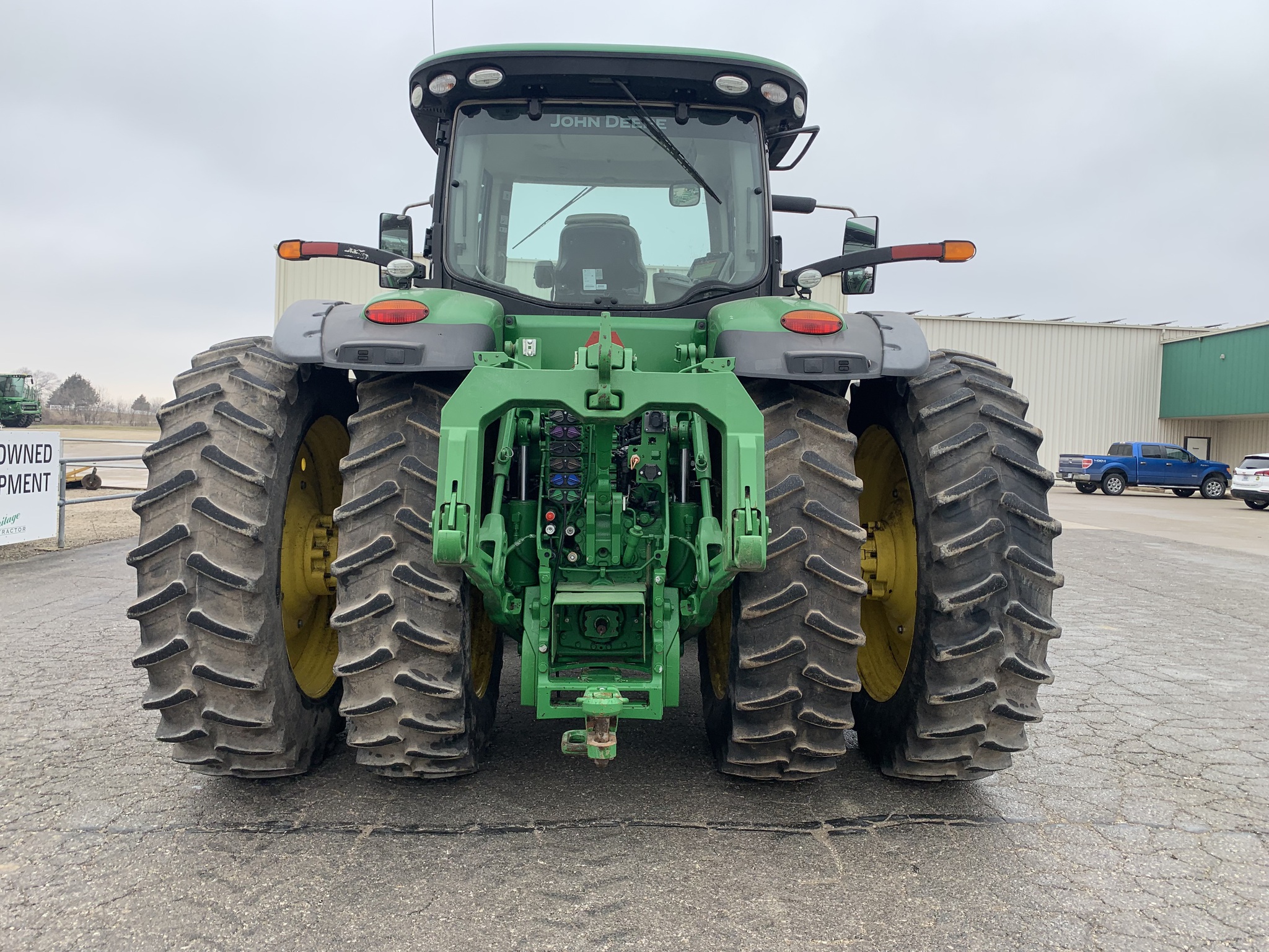 2019 John Deere 8400R at Heritage Tractor in Baldwin City, KS
