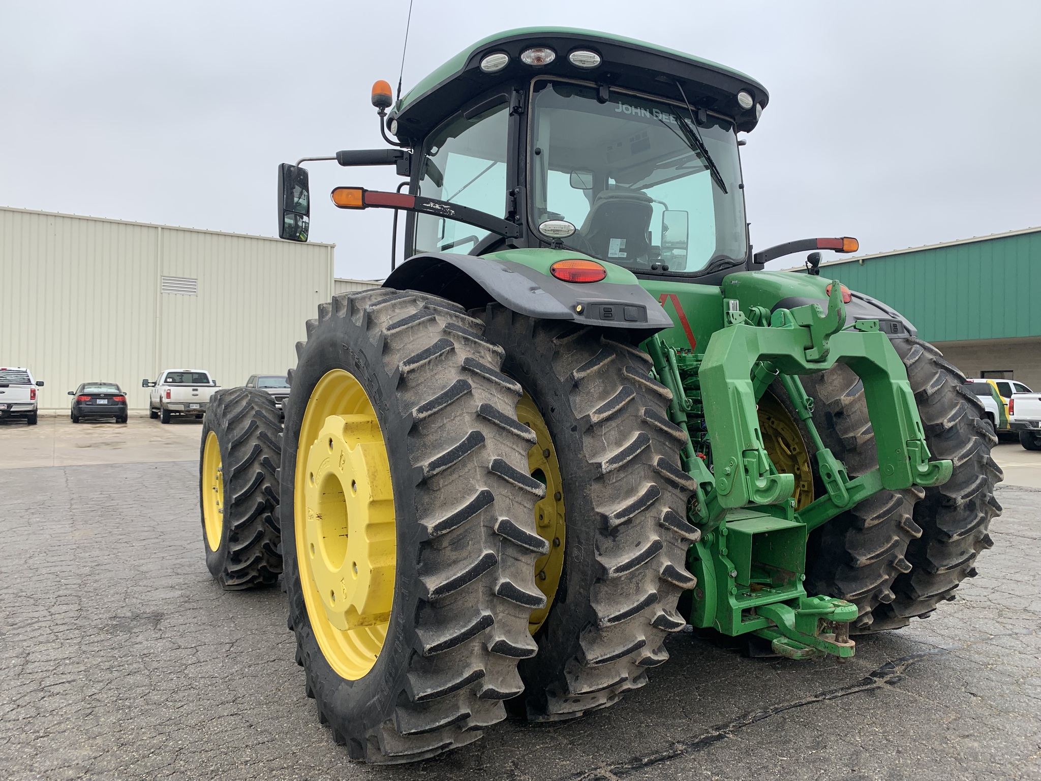  2019 John Deere 8400R at Heritage Tractor in Baldwin City, KS