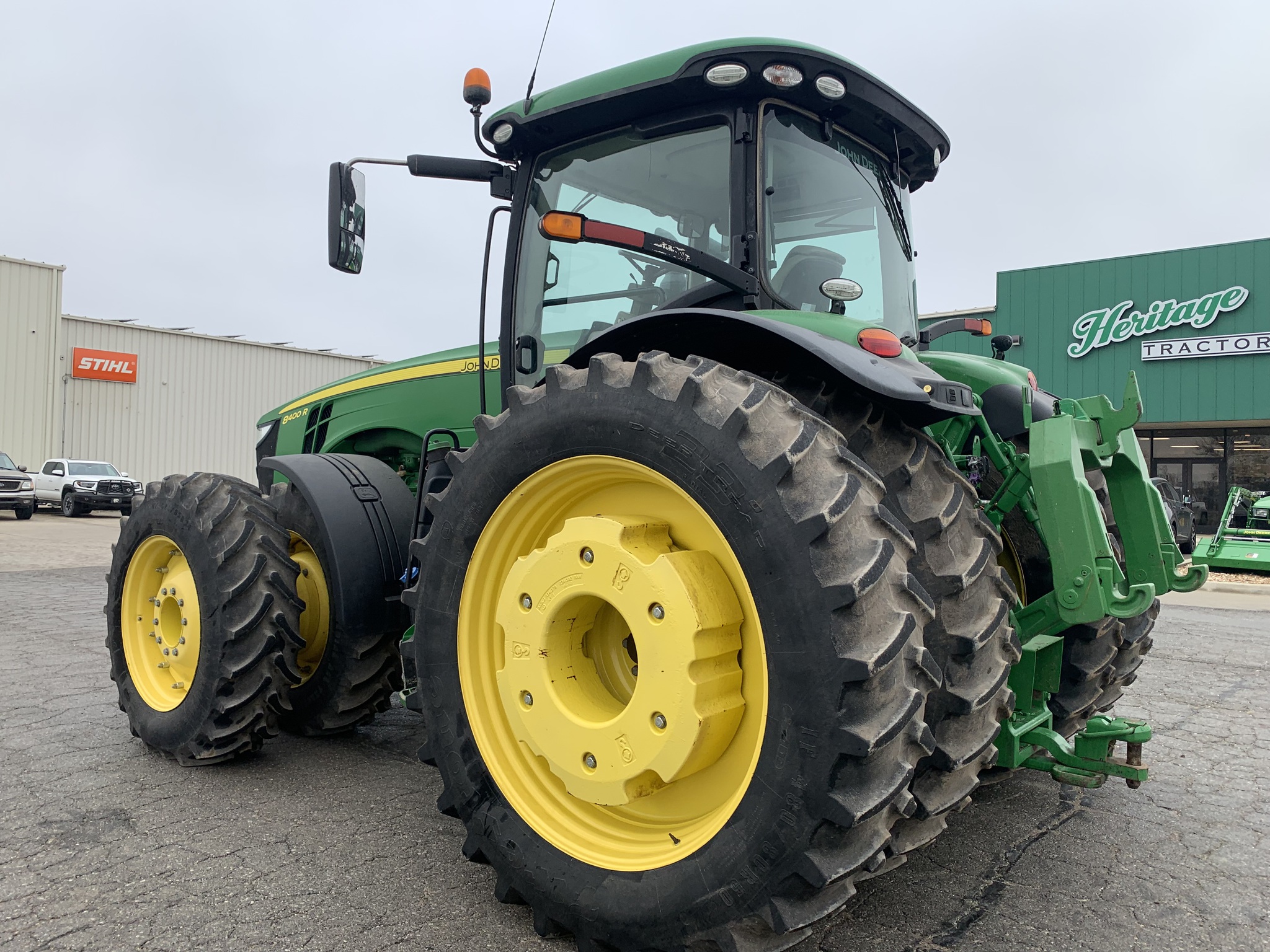  2019 John Deere 8400R at Heritage Tractor in Baldwin City, KS
